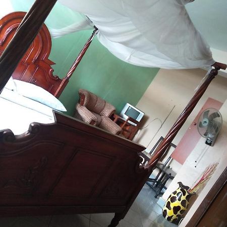 Riversand Hotel Kisumu Exteriör bild