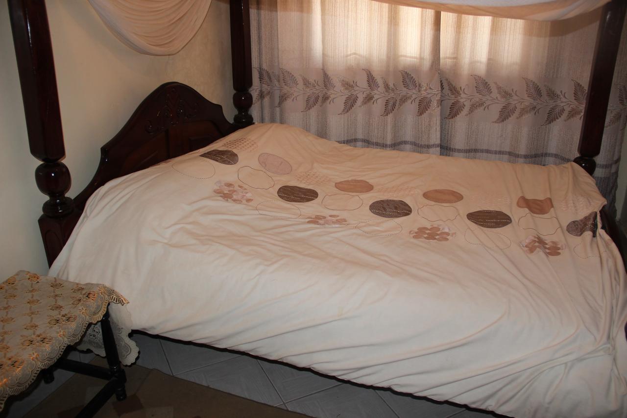 Riversand Hotel Kisumu Exteriör bild