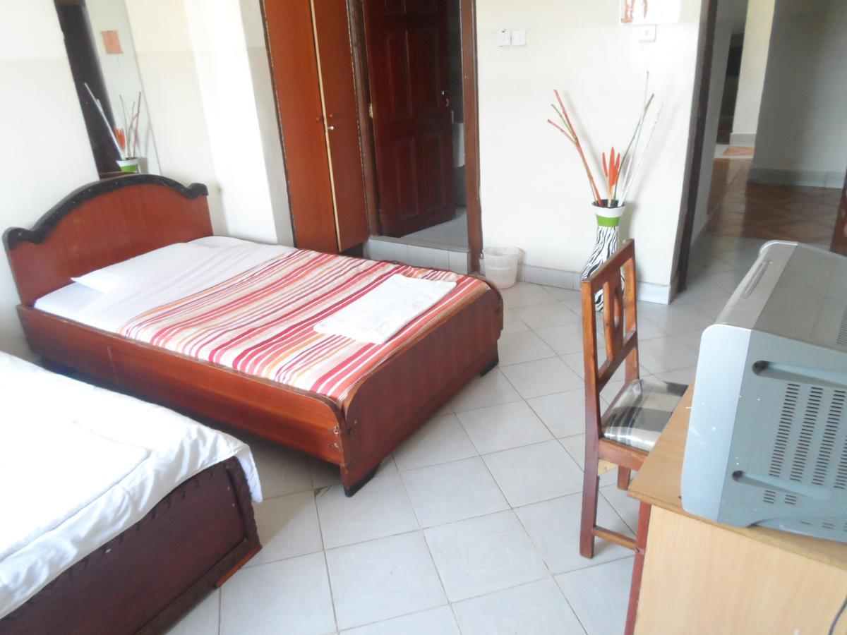 Riversand Hotel Kisumu Exteriör bild