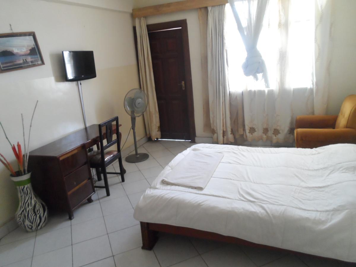 Riversand Hotel Kisumu Exteriör bild