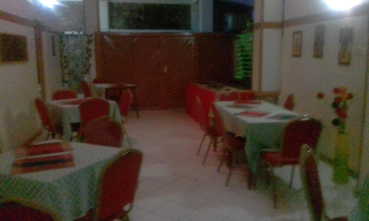 Riversand Hotel Kisumu Exteriör bild