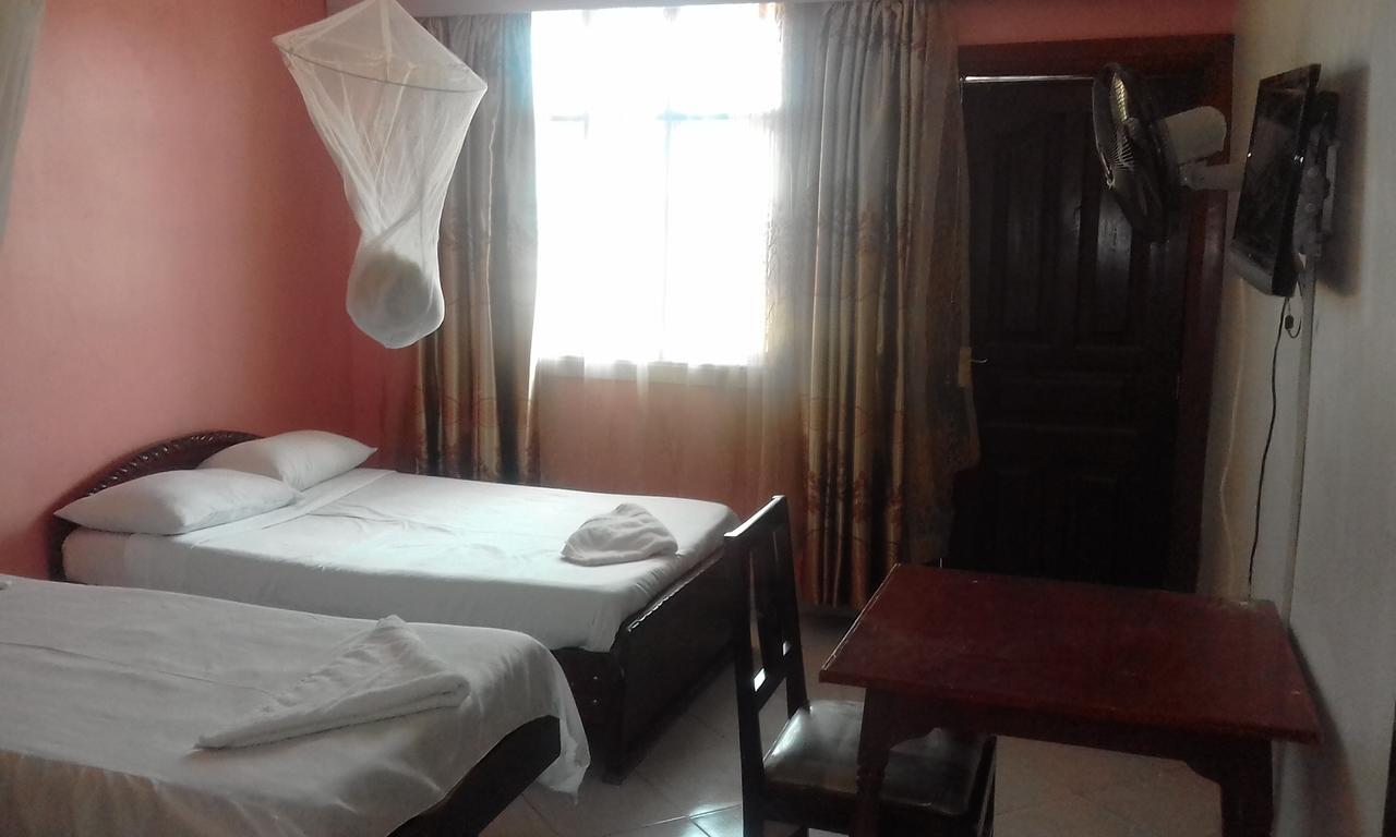 Riversand Hotel Kisumu Exteriör bild