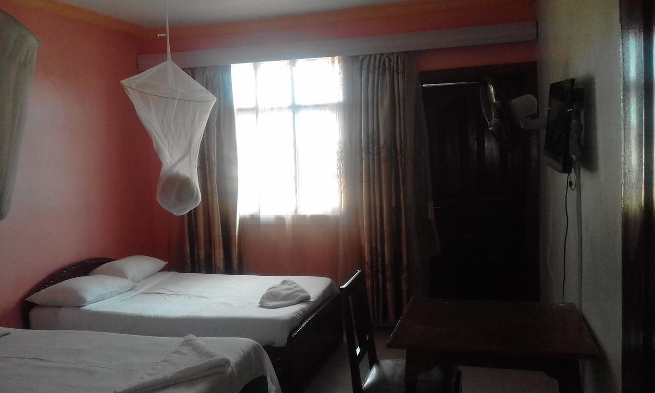 Riversand Hotel Kisumu Exteriör bild