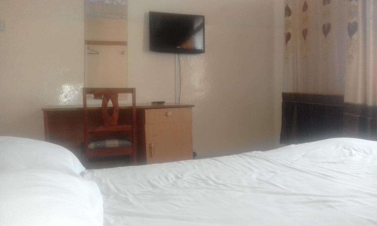 Riversand Hotel Kisumu Exteriör bild