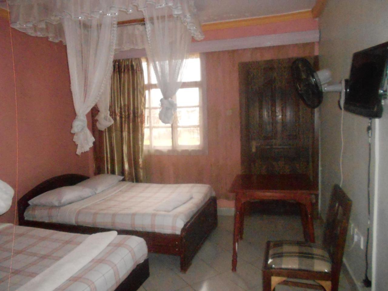 Riversand Hotel Kisumu Exteriör bild