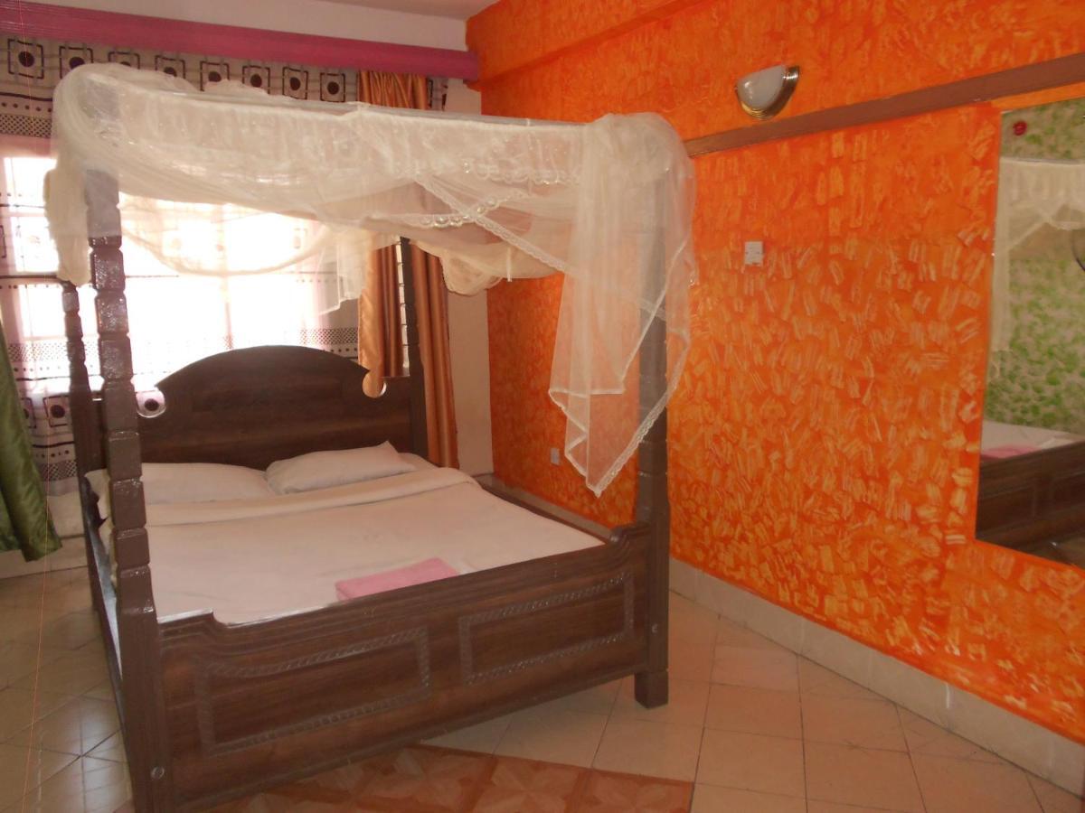 Riversand Hotel Kisumu Exteriör bild