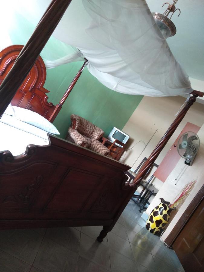 Riversand Hotel Kisumu Exteriör bild